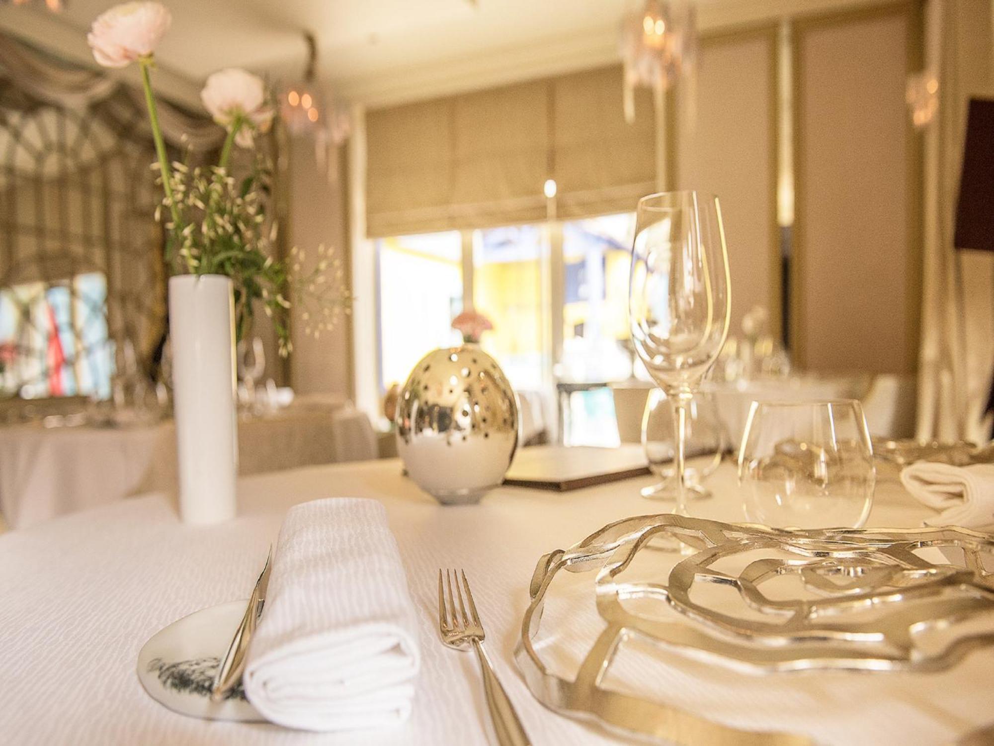 Le Stelsia Resort Saint-Sylvestre-sur-Lot Eksteriør billede