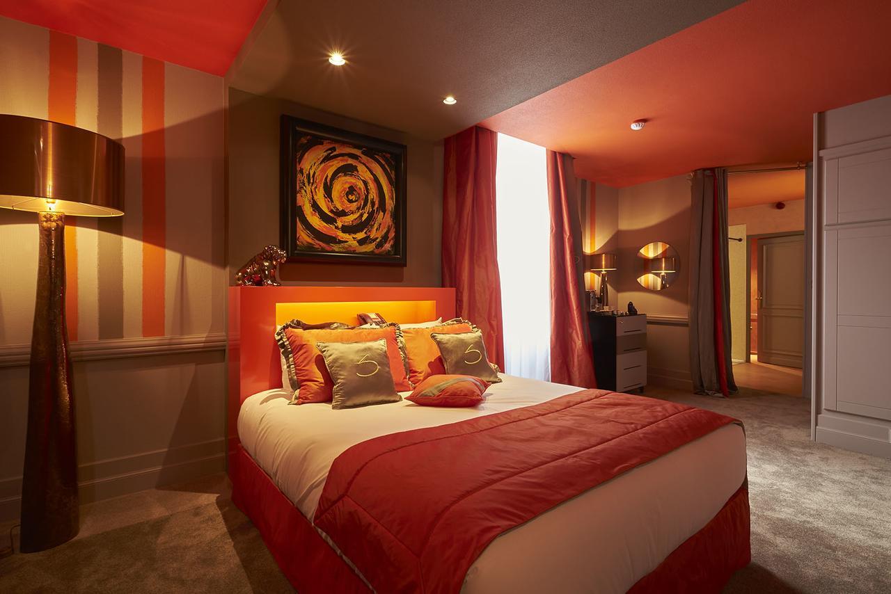 Le Stelsia Resort Saint-Sylvestre-sur-Lot Eksteriør billede